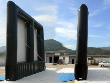 inflatable screens, advertising posters, giant screen films 